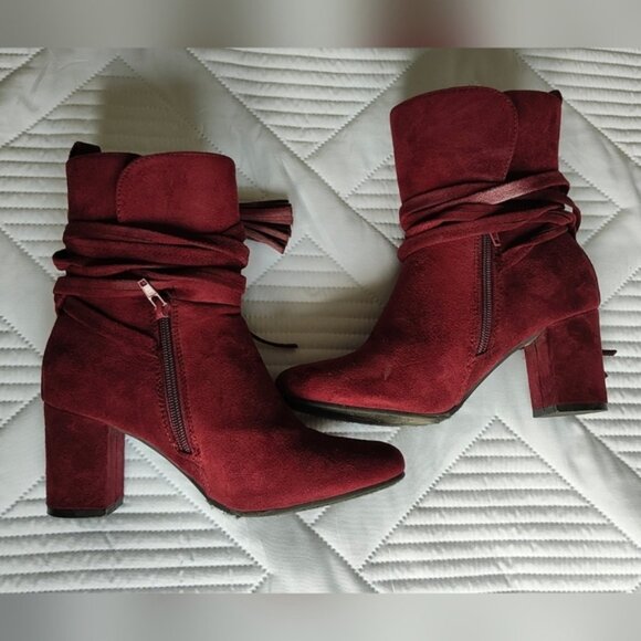 REFRESH Women's Faux Suede Almond Toe Tasseled Chunky Heeled Bootie Wine SZ 6 - Picture 9 of 11
